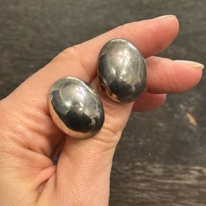 Shiny Vintage 925 Sterling silver shield earrings!